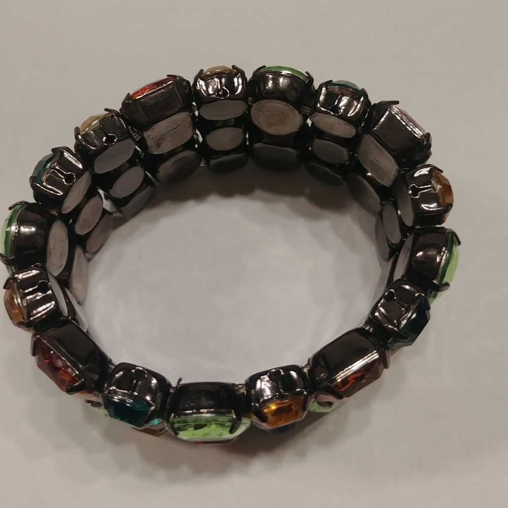 GORGEOUS Multi Colored Rhinestone Stretch Bracelet - Picture 4 of 4